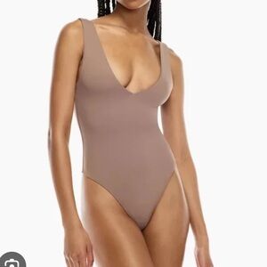 Aritzia Wilfred Contour Bodysuit